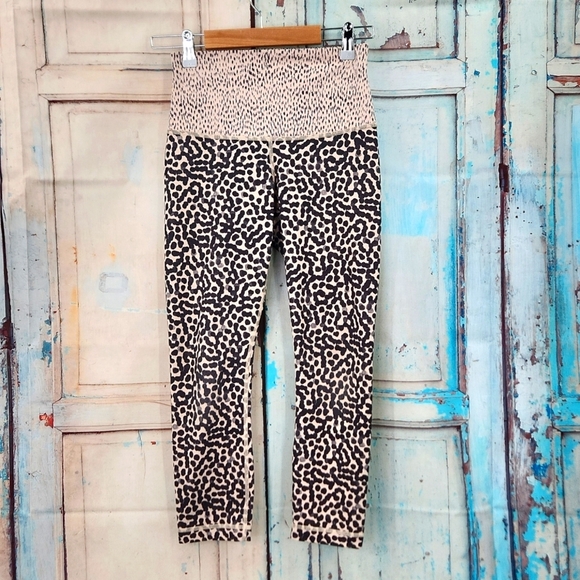 Lululemon Wunder Crop II (Roll Down) Ace Spot Grain / Dottie - Picture 4 of 6